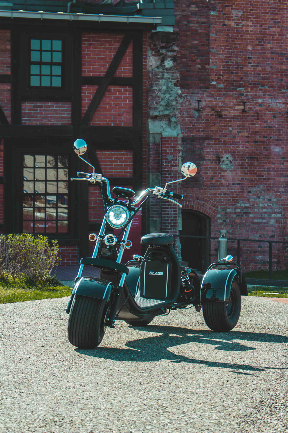 BLAZE EV TRIKE（ブレイズEVトライク)専用大型ラックが登場！ - BLAZE