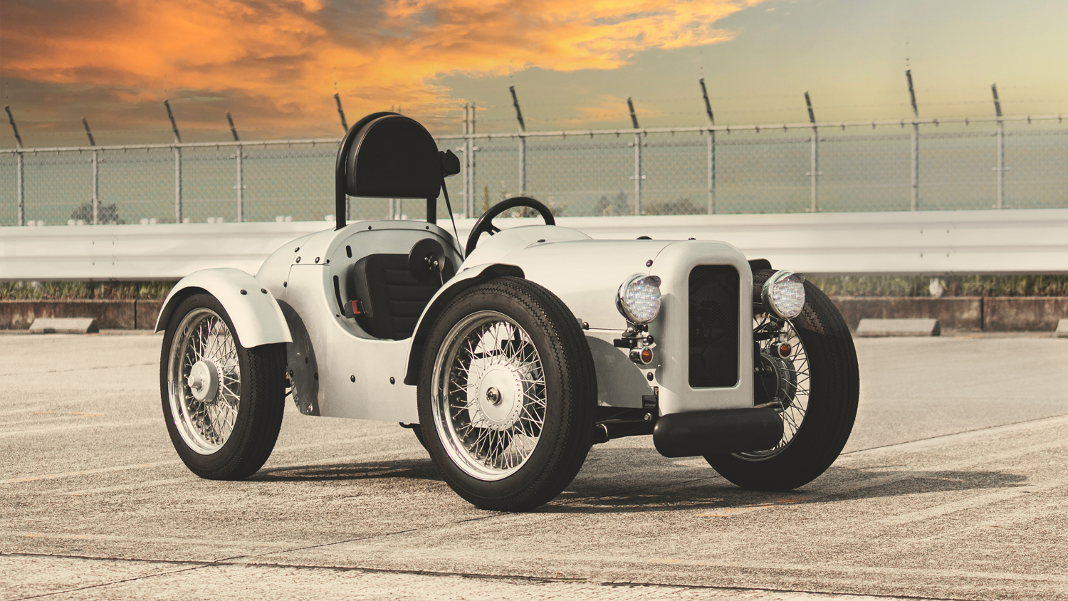 第二弾 ブレイズ新春キャンペーン】「EVクラシック」専用カバー